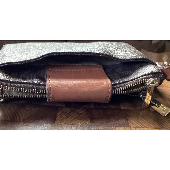 Michael Kors Fulton Messenger Crossbody Purse - Brown and Gold Pebble Leather - Picture 11 of 14